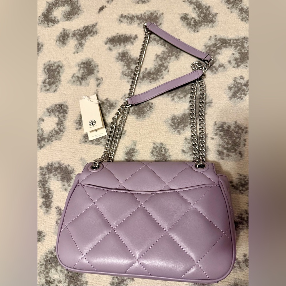 TORY BURCH WILLA SOFT QUILT SMALL SHOULDER BAG NWOT - Picture 3 of 10